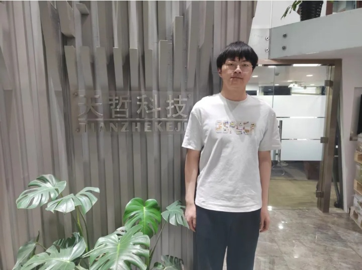 1762413961924204.jpg 555.jpg